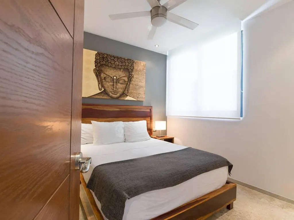 Meneses 205 By Coco Beach Hotel Playa del Carmen Apartment