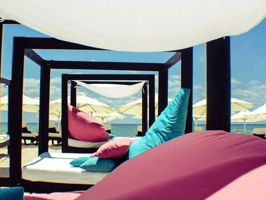 Meneses 205 By Coco Beach Hotel Playa del Carmen Apartment