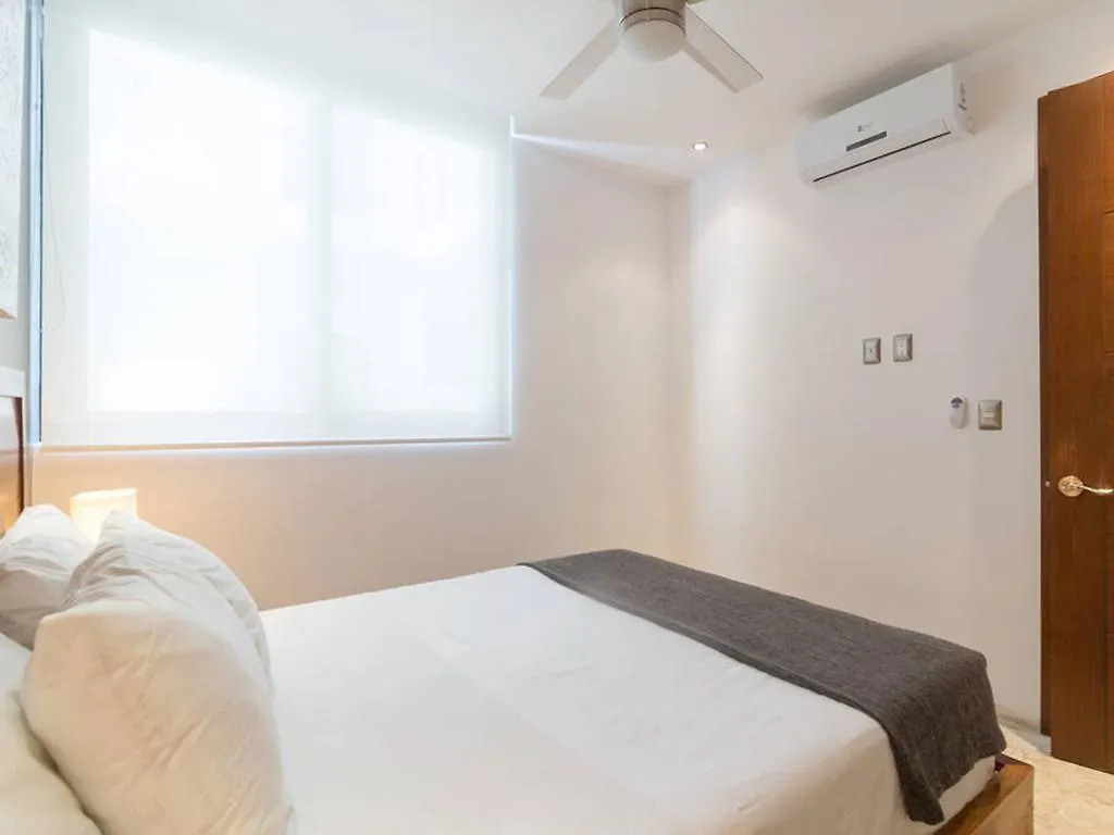 Meneses 205 By Coco Beach Hotel Playa del Carmen